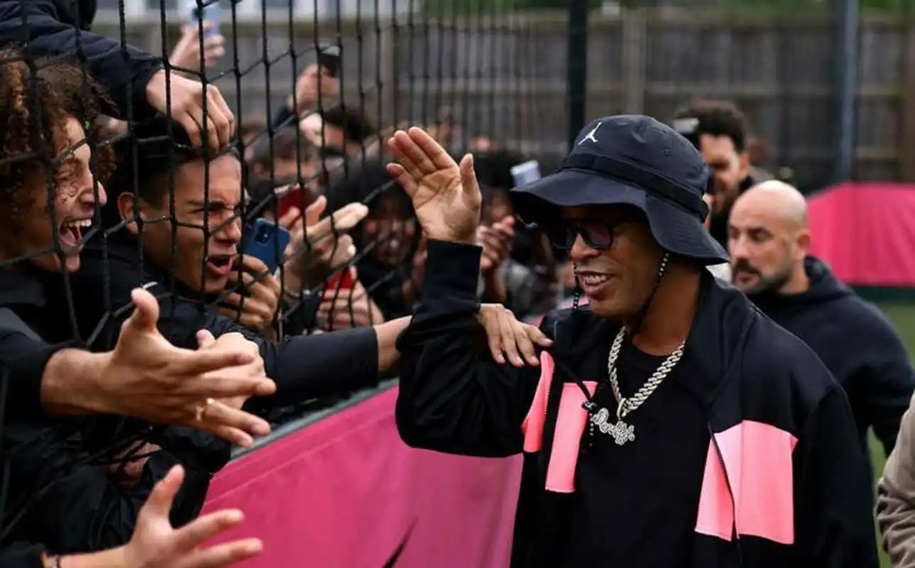 通过市场监 通过市场监