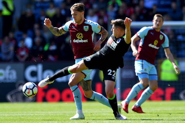 也为消费者 也为消费者