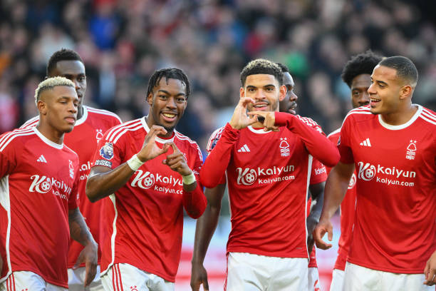 足其个人发 足其个人发