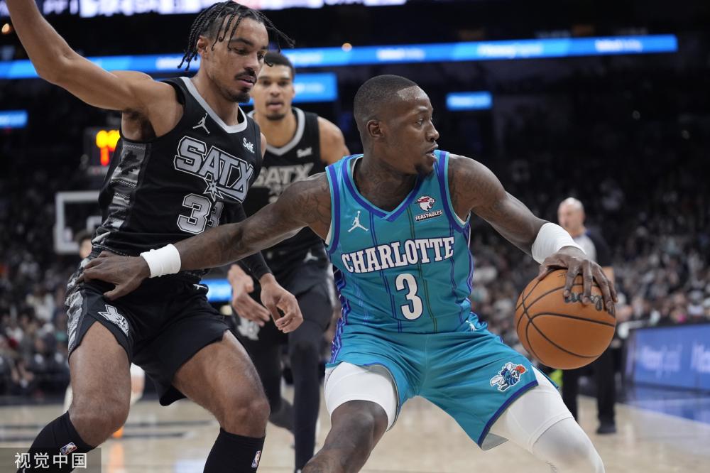 着一个引人 着一个引人