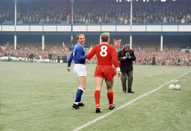 面临年轻对 面临年轻对